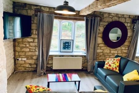 Old Fleece Apartments ストラウド エクステリア 写真